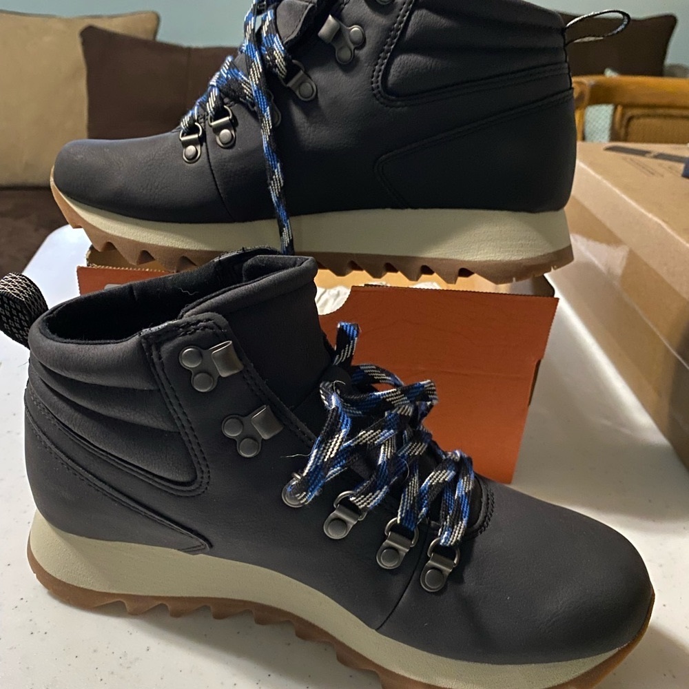 Merrell Alpine Hiking Boots NIB